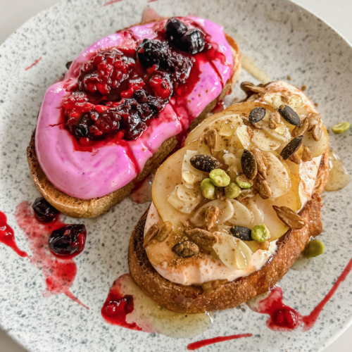 Amazing Autumn Immunity-Boosting Exotic Toast with Pitaya, Pear, and Berries
